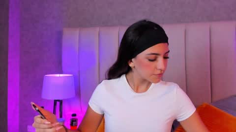 Snapshot of victoria_joliegb chatting on 21, 12, 2024 Victoria Lozano online show from 21, 12, 2024