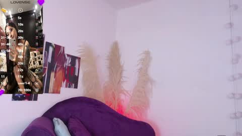 Snapshot of victoria_key chatting on 5, 5, 2026 VICTORIA online show from 5, 5, 2026