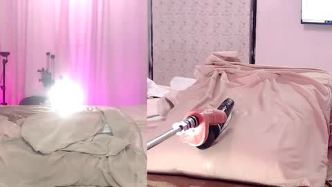 Snapshot of victoria_luxe chatting on 20, 2, 2025 victoria_luxe online show from 20, 2, 2025