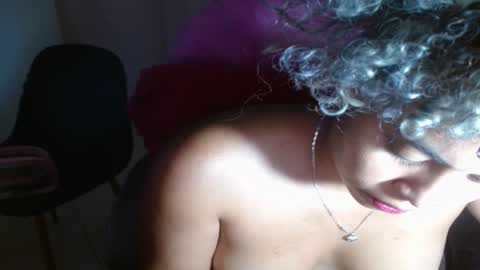 Snapshot of victoria_miler chatting on 13, 12, 2024 VICKY online show from 13, 12, 2024