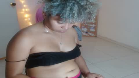 Snapshot of victoria_miler chatting on 19, 12, 2024 VICKY online show from 19, 12, 2024