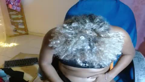 Snapshot of victoria_miler chatting on 10, 3, 2025 VICKY online show from 10, 3, 2025