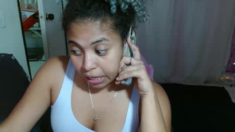 Snapshot of victoria_miler chatting on 18, 9, 2025 VICKY online show from 18, 9, 2025