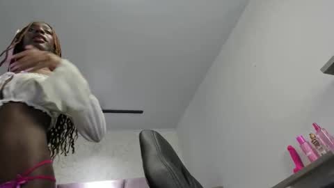 Vicky  online show from 23, 10, 2025