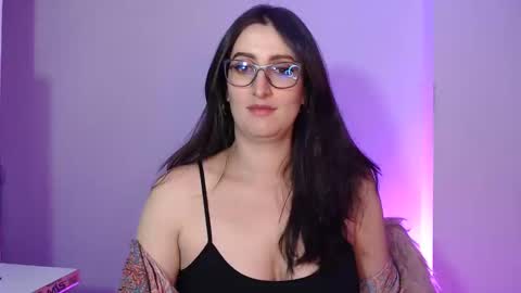 Snapshot of victoria_riider chatting on 17, 12, 2024 Victoria online show from 17, 12, 2024