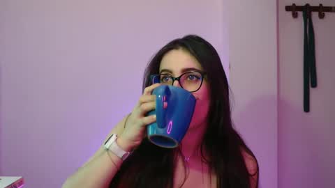 Snapshot of victoria_riider chatting on 6, 10, 2025 Victoria online show from 6, 10, 2025