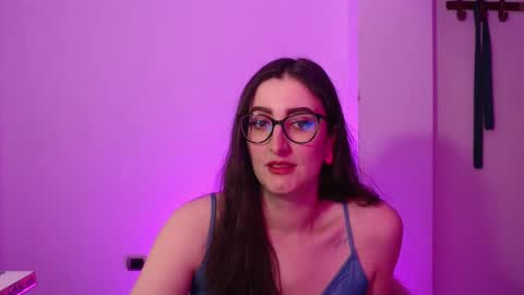 Snapshot of victoria_riider chatting on 7, 10, 2025 Victoria online show from 7, 10, 2025