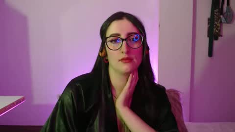 Victoria online show from 13, 12, 2025