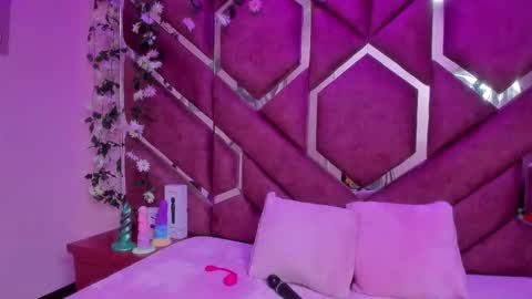 Victoria online show from 25, 2, 2026