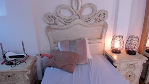 Snapshot of victoria_vallejo chatting on 31, 12, 2024 victoria online show from 31, 12, 2024