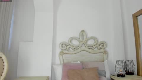 Snapshot of victoria_vallejo chatting on 14, 1, 2025 victoria online show from 14, 1, 2025