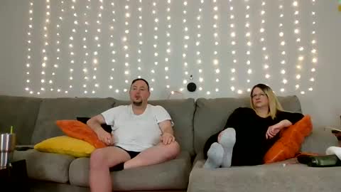 Victoria and Jesse online show from 23, 12, 2024