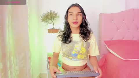 Snapshot of victoriablackfire chatting on 15, 10, 2025 Victoria online show from 15, 10, 2025