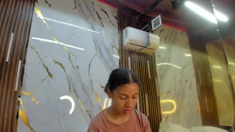 Victoria  online show from 10, 4, 2026