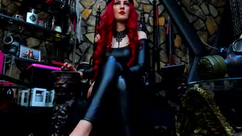 Snapshot of victoriaheller chatting on 11, 9, 2025 Victoria Heller online show from 11, 9, 2025