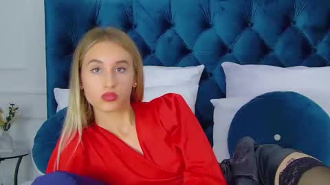 Snapshot of victoriahopson chatting on 10, 9, 2025 Victoria online show from 10, 9, 2025