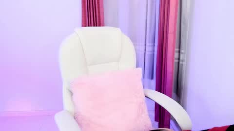 Victoria but you can tell me Vicky Vic or just Tory online show from 24, 12, 2024