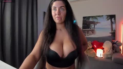 Snapshot of victorias_world chatting on 17, 6, 2026 Viktoria online show from 17, 6, 2026