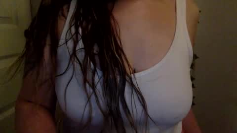 victoriaskyee online show from 14, 4, 2026