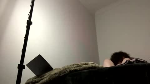 victoriathevillan online show from 23, 4, 2026