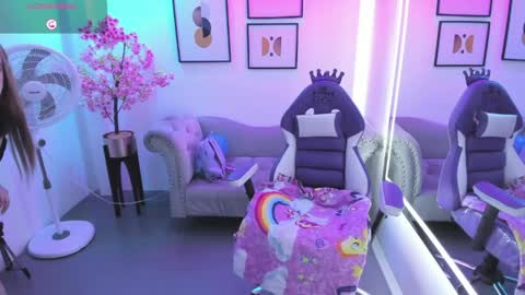 Snapshot of victoriia_doll chatting on 4, 5, 2026 Victoria. online show from 4, 5, 2026
