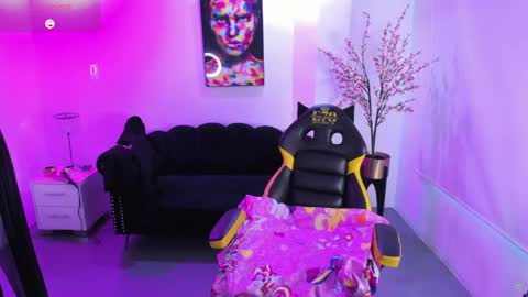 Snapshot of victoriia_doll chatting on 6, 6, 2026 Victoria. online show from 6, 6, 2026