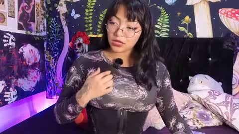 victoriia_thompson online show from 3, 4, 2026