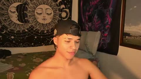 Snapshot of victorino_jhonson chatting on 29, 12, 2024 Victorino Jhonson online show from 29, 12, 2024