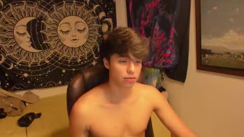 Snapshot of victorino_jhonson chatting on 1, 12, 2025 Victorino Jhonson online show from 1, 12, 2025