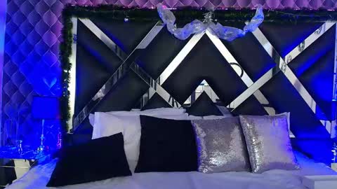 victtoria lee online show from 17, 12, 2025