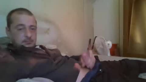 Snapshot of vids1977 chatting on 15, 12, 2024 vids1977 online show from 15, 12, 2024