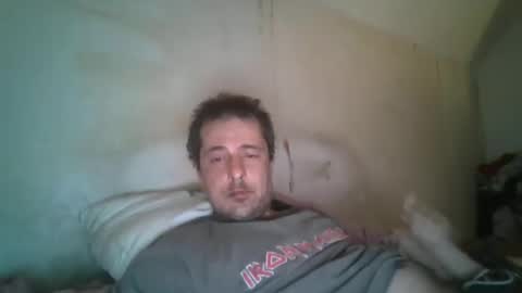 Snapshot of vids1977 chatting on 8, 3, 2025 vids1977 online show from 8, 3, 2025
