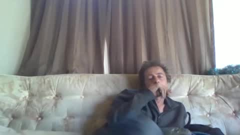 Snapshot of vids1977 chatting on 8, 10, 2025 vids1977 online show from 8, 10, 2025