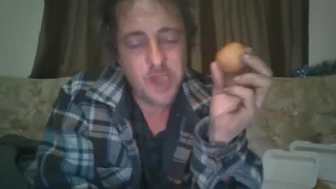 Snapshot of vids1977 chatting on 14, 10, 2025 vids1977 online show from 14, 10, 2025