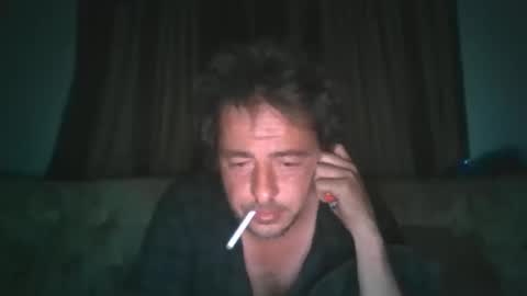 Snapshot of vids1977 chatting on 18, 10, 2025 vids1977 online show from 18, 10, 2025