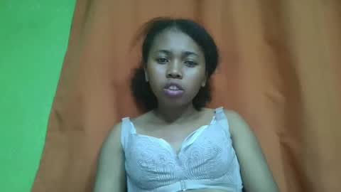 Snapshot of vierge28430 chatting on 24, 4, 2026 vierge28430 online show from 24, 4, 2026