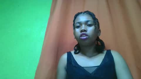 Snapshot of vierge28430 chatting on 6, 5, 2026 vierge28430 online show from 6, 5, 2026