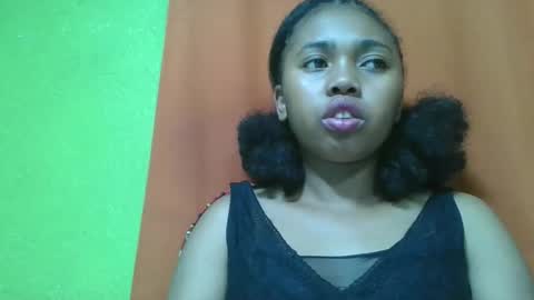 Snapshot of vierge28430 chatting on 11, 5, 2026 vierge28430 online show from 11, 5, 2026