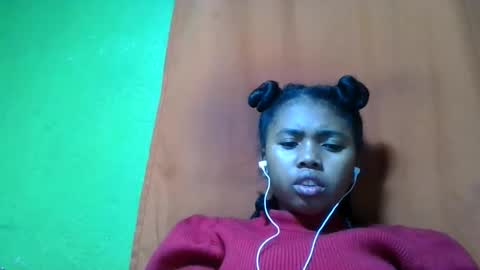 Snapshot of vierge28430 chatting on 22, 5, 2026 vierge28430 online show from 22, 5, 2026