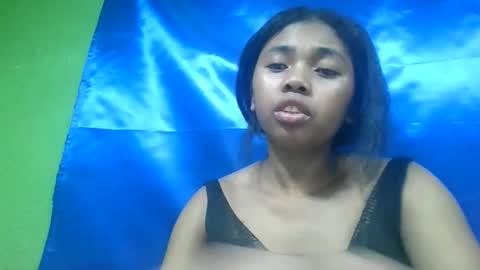Snapshot of vierge28430 chatting on 9, 6, 2026 vierge28430 online show from 9, 6, 2026