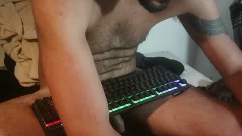 LatinoLuiggi online show from 5, 7, 2026