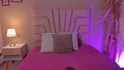 Victoria  online show from 23, 2, 2026