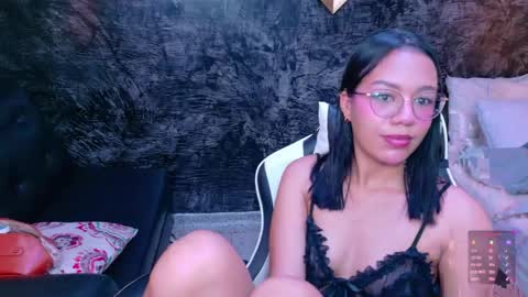 Violet online show from 5, 5, 2026