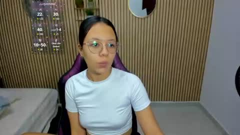 Violet online show from 15, 6, 2026