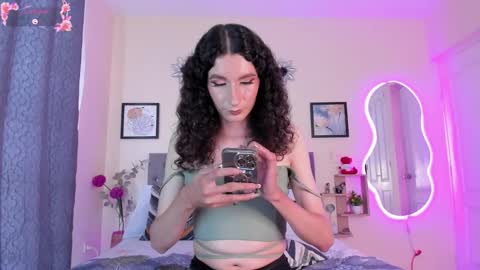Snapshot of viioleta_cam chatting on 18, 3, 2026 Violet online show from 18, 3, 2026