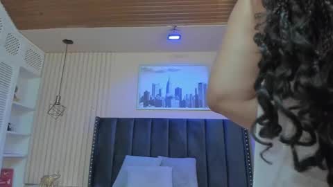 Viiolett online show from 27, 2, 2025