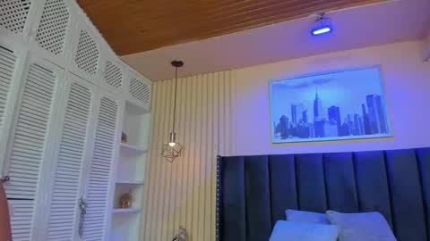 Viiolett online show from 3, 10, 2025