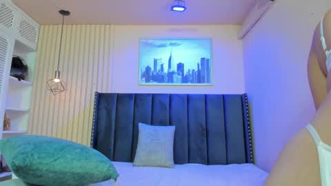 Viiolett online show from 26, 2, 2026