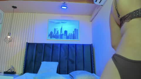 Viiolett online show from 10, 4, 2026