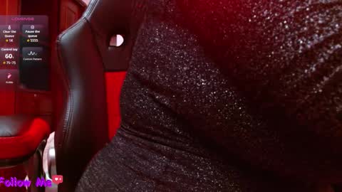 Snapshot of viiolleta chatting on 13, 12, 2025 viioleta online show from 13, 12, 2025